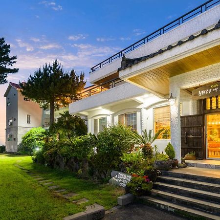 Harry And Sodam Pension Jeju Exterior foto