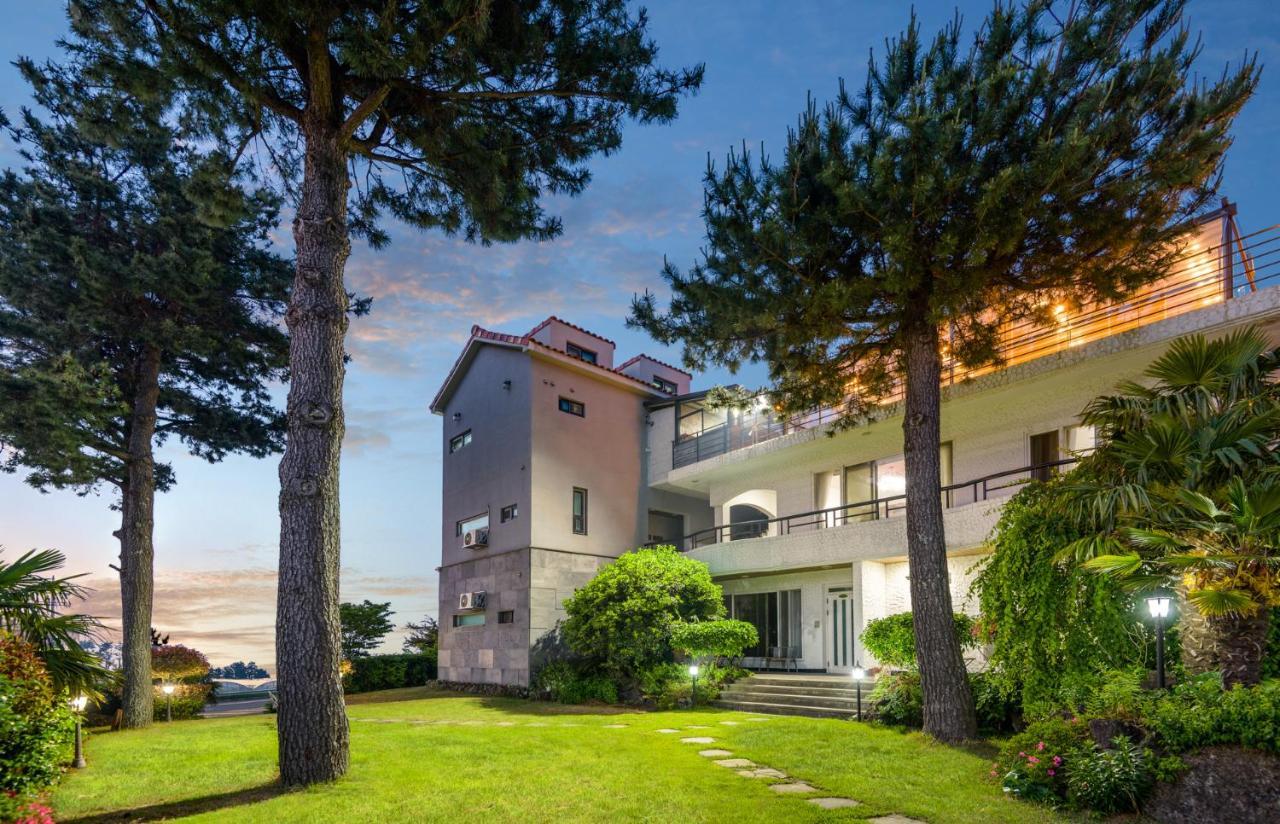 Harry And Sodam Pension Jeju Exterior foto