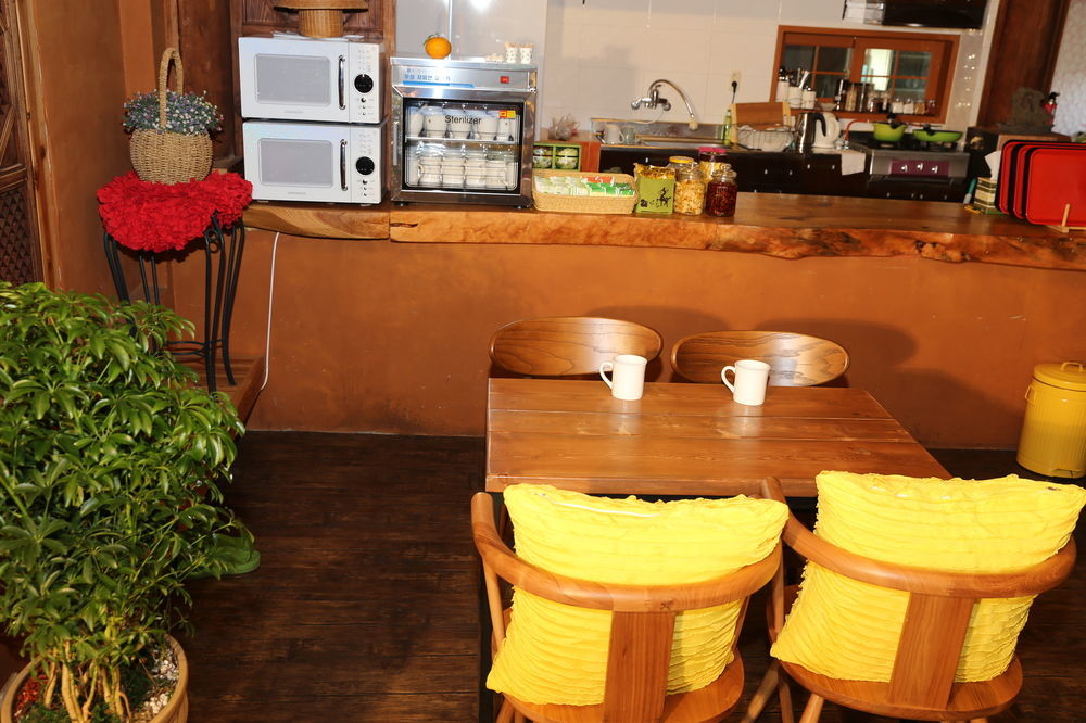 Harry And Sodam Pension Jeju Exterior foto
